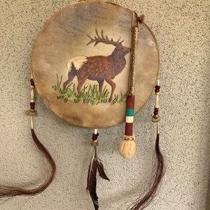 Traditional American Indian hand dram with beater.